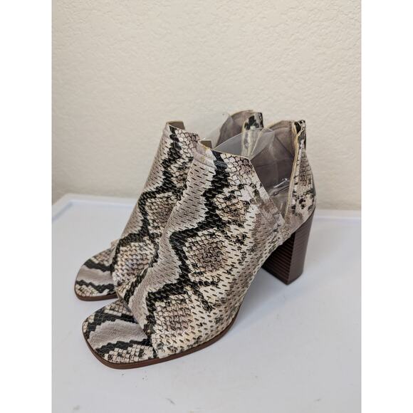 Vince Camuto Katnina Ankle Bootie Snake Faux Leather Womens Size 9 NEW - Picture 5 of 10
